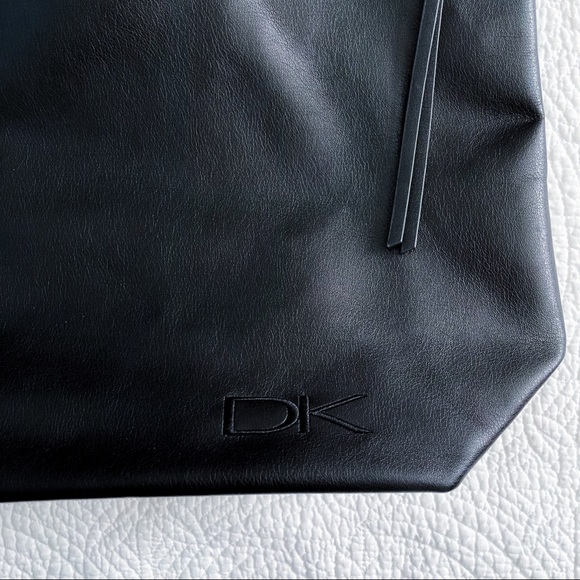 Donna Karan Cosmetics Black Zip Top Shoulder Bag - Picture 3 of 13
